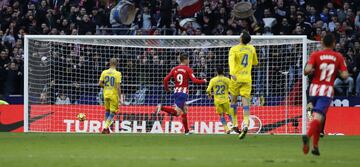 Griezmann marca el 1-0.