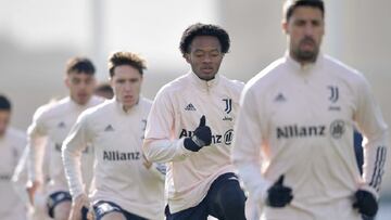 Juan Cuadrado durante un entrenamiento con Juventus.