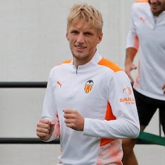 La postura del Valencia con Wass