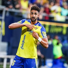 El Cádiz hace oficial la salida de Chris Ramos a Botafogo