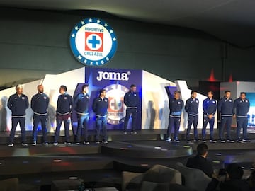 La nueva piel de Cruz Azul y su presentación, en imágenes