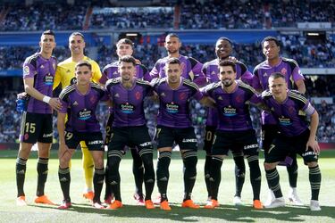 El once inicial del Real Valladolid en el Santiago Bernabéu. 