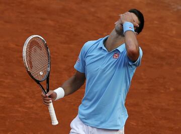 El tenista español ganó al serbio por 3-6, 7-5, 6-2 y 6-4.