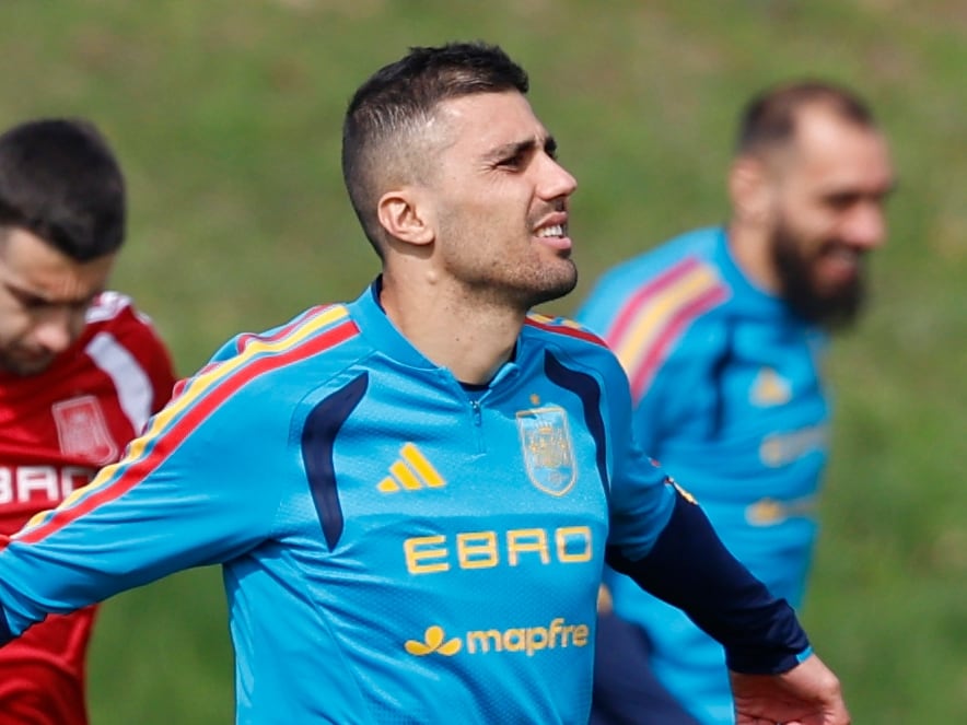 El ‘ciclista’ Rodri: “Apreté para llegar puntual y se me subió el gemelo jugando contra el Valencia” 