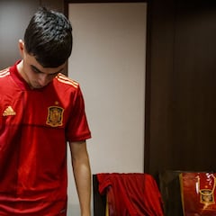 Los dorsales de los debutantes con España