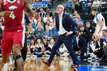 Will the Lakers select Dan Hurley?