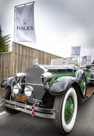 1929 Packard 645 Deluxe Eight Rollston Roadster.