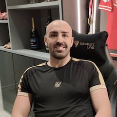José Enrique, ex del Liverpool, se lanza al 'coaching' tras superar el cáncer