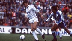 A pesar de que un gol suyo frente al Real Madrid en la última jornada de la 82/83 siendo jugador del Valencia le quitó una Liga a los blancos, el defensa valenciano jugó con el Madrid de 'La Quinta' de la temporada 1987 a la 1992. Marcó 11 goles.