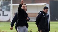 Mosa: "Buscamos un equilibrio con las contrataciones"