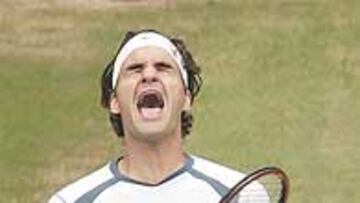 <b>EL NÚMERO UNO. </b>Federer ofreció una nueva exhibición en Londres.