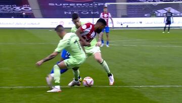 Nadie entiende absolutamente nada: incendio en el Atleti al ver que no se pitó penalti por esto