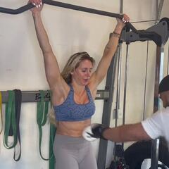 Charlotte Flair entrena con todo para su lucha en Wrestlemania 38