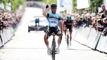 Mark Cavendish celebra su triunfo en el Nacional de 2013.