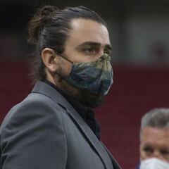 Amaury Vergara se queja de que a Chivas le venden poco y caro