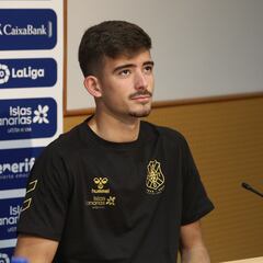 Kike Salas y la difícil misión de retenerlo