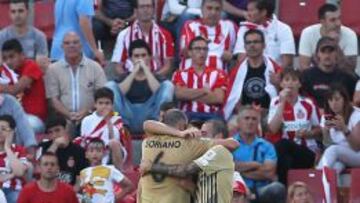 El Almer&iacute;a celebra el gol de Charles.