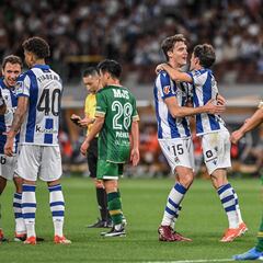 La Real gana el amistoso de Japón en el que presenta su nueva camiseta