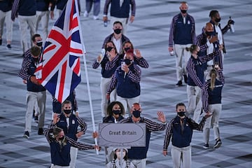 Desfile de la delegación británica durante la ceremonia inaugural de los Juegos Olímpicos de Tokio 2020