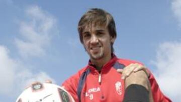 <b>REFERENTE. </b>Carlos Calvo será el encargado de suplir las bajas de Geijo e Ighalo.