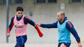 Mensaje de Marcelo Díaz al último cortado de la U: “Pasa por una situación compleja”