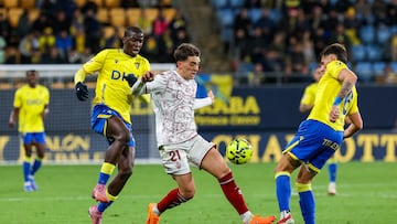 21/12/25 PARTIDO SEGUNDA DIVISION CADIZ - CASTELLON ALEX CALATRAVA