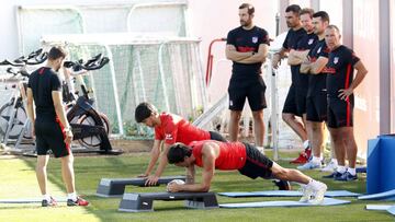 28/08/19 ENTRENAMIENTO ATLETICO DE MADRID
JOAO FELIX SAVIC TRABAJO AL MARGEN