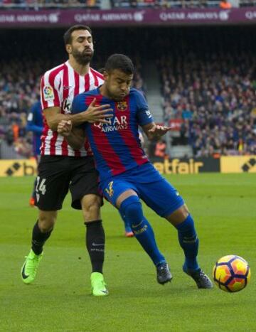 Rafinha Alcántara ante Balenziaga.