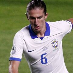 El Lyon quiere a Filipe Luis como recambio del madridista Mendy