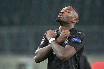 1-0. Marcus Thuram celebró el primer gol.