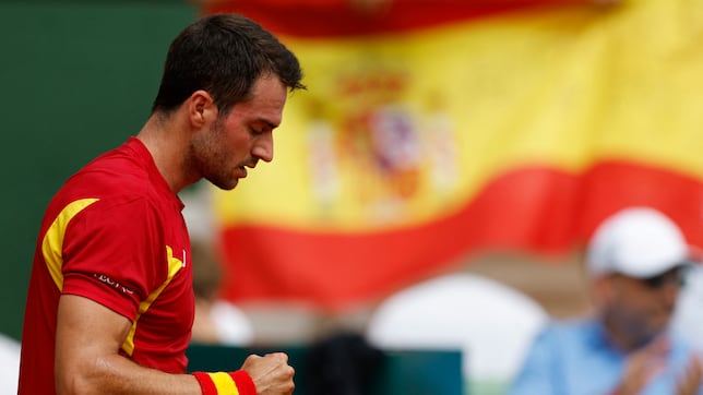 Pedro Martínez se viste de héroe para superar a Rune y forzar el quinto partido