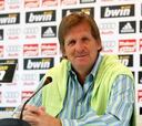 Schuster: "Eto'o y Deco no se han borrado por el pasillo"