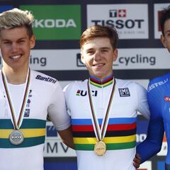 Evenepoel, 'el nuevo Merckx', arrasa en la crono júnior