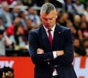 Jasikevicius acepta rebajarse el sueldo para seguir en el Barça