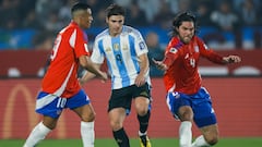 Oficial: un chileno deja su club en Europa y partirá a esta liga