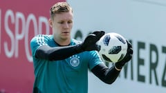 Arsenal sign goalkeeper Leno from Leverkusen