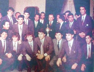 El 7 de junio de 1991 el presidente Patricio Aylwin recibió en La Moneda al plantel de Colo Colo que ganó, por primera vez para Chile, la Copa Libertadores.