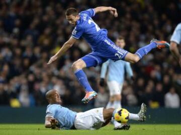 Vincent Kompany y Nemaja Matic.