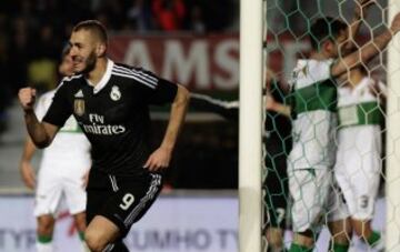 Benzema celebra el 0-1.