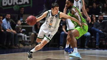El Joventut no puede con el Tofas y peligra su pase a la Eurocup