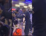Falsos Mbappé y Neymar van a gimnasio en Francia y vuelven locos a los asistentes