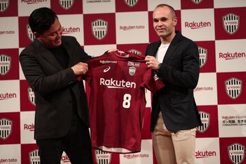 La presentación de Andrés Iniesta con el Vissel Kobe en imágenes