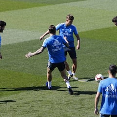 Carvajal vuelve a tocar balón antes de visitar Mestalla