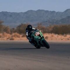 Hamilton alaba a los pilotos de motos: "Es más duro que la F1"