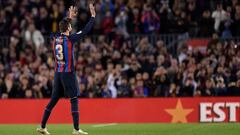 Barcelona's Spanish defender Gerard Pique waves to supporters at the end of the Spanish league football match between FC Barcelona and UD Almeria at the Camp Nou stadium in Barcelona on November 5, 2022. - Barcelona's Pique plays his last match as he announced his retirement after stellar career. (Photo by Josep LAGO / AFP)