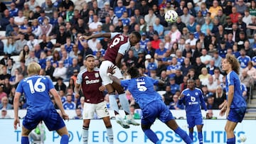 El gol de de Jhon Jáder Durán, el mejor de agosto para Aston Villa