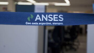 Bonos ANSES, AUH, AUE, PNC, desempleo, jubilaciones y pensiones: quiénes cobran, 25 de agosto