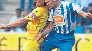 <b>POCO PREMIO. </b>El partido fue igualado, aunque el Cádiz más ocasiones para ganar.