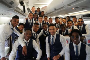 La Selección Colombia en el avión que los llevará a Kazán, ciudad que será sede durante la Copa Mundo. 