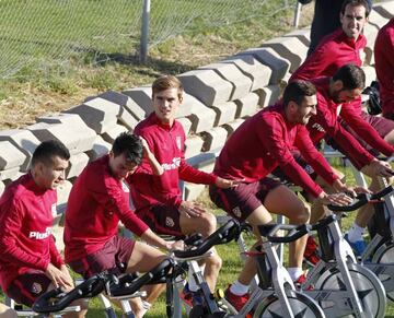 GRIEZMANN and co train before Bayern clash